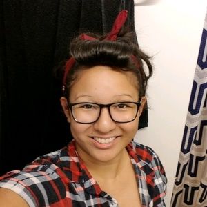 Meet your Posher, Ashley